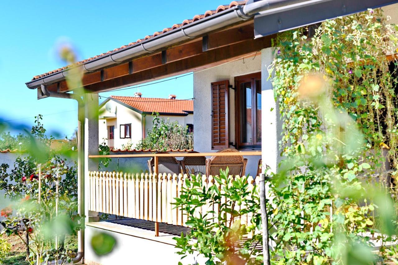 Adriatico Bungalow بوريتش المظهر الخارجي الصورة