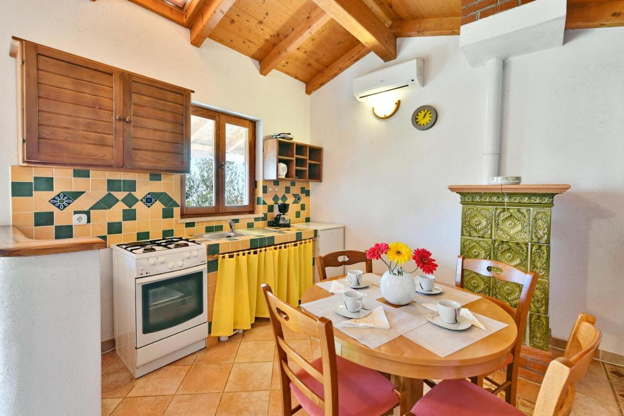 Adriatico Bungalow بوريتش المظهر الخارجي الصورة